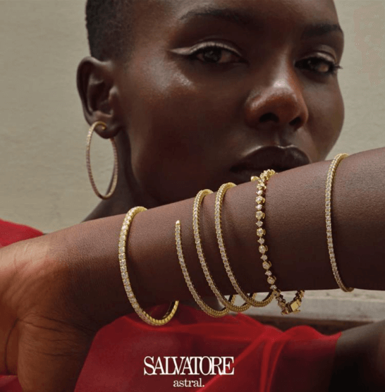 Тенис гривна Salvatore Plata Astral от сребро 925 със златно покритие и циркони – страничен изглед.