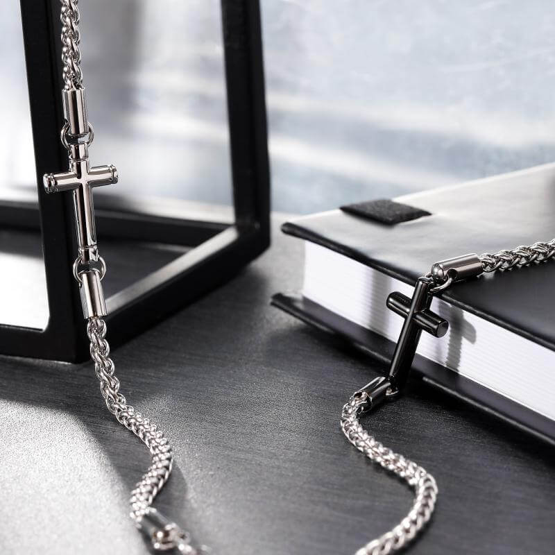 Колие Morellato Cross. Мъжко колие изработено от стомана. Дължина 50 см + 5 см.