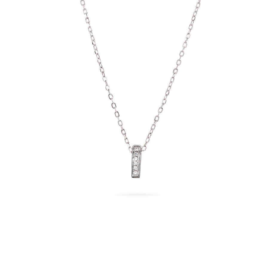 Сребърно колие с буква "I", инкрустирано с циркони, 45 см