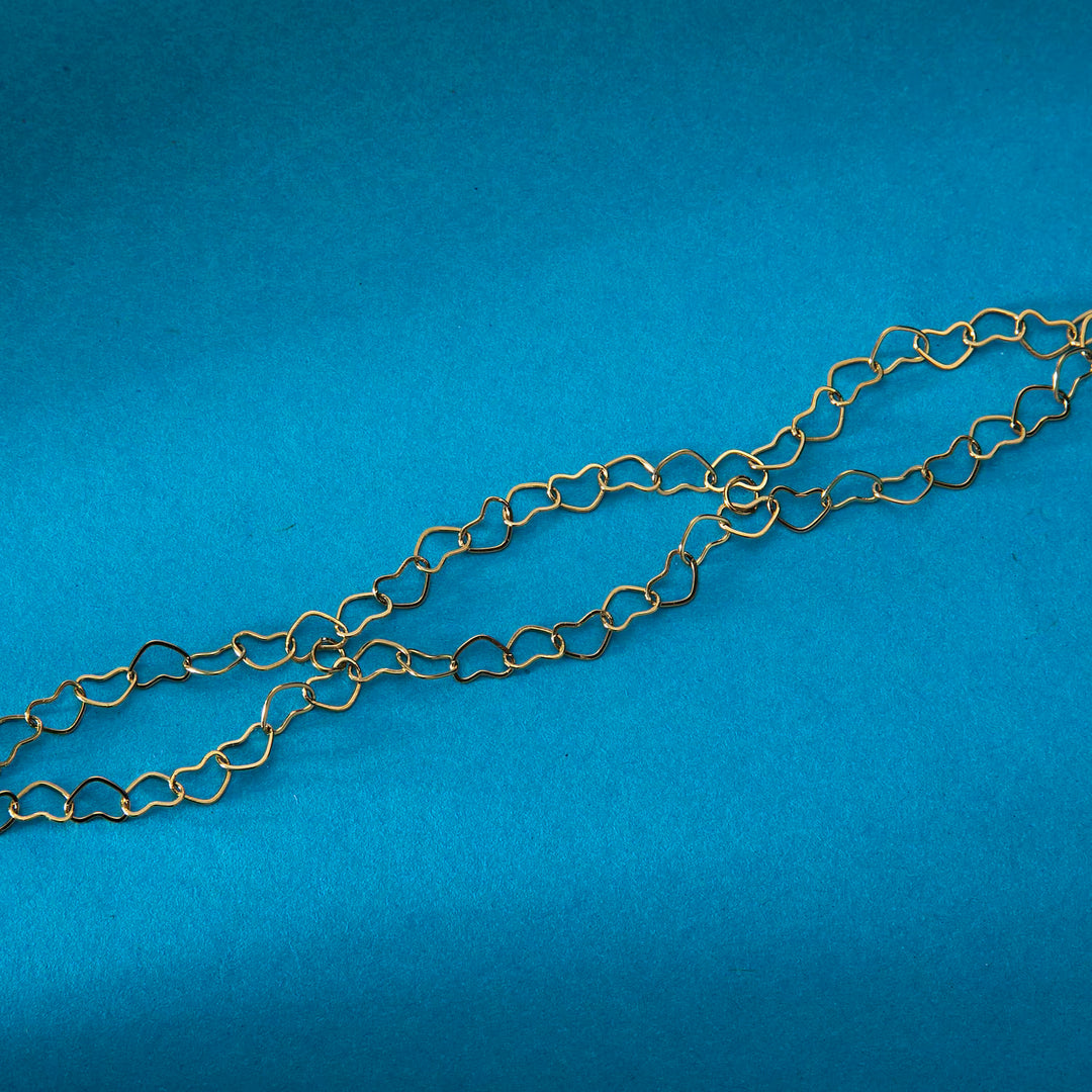 Гривна от стомана със златно PVD покритие, сърца, Morellato, lifestyle син фон