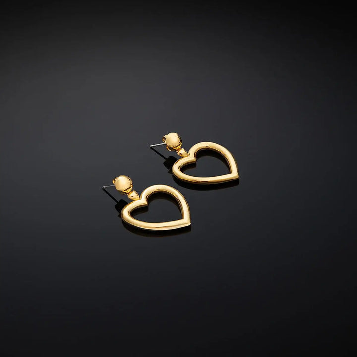 златни обеци със сърце