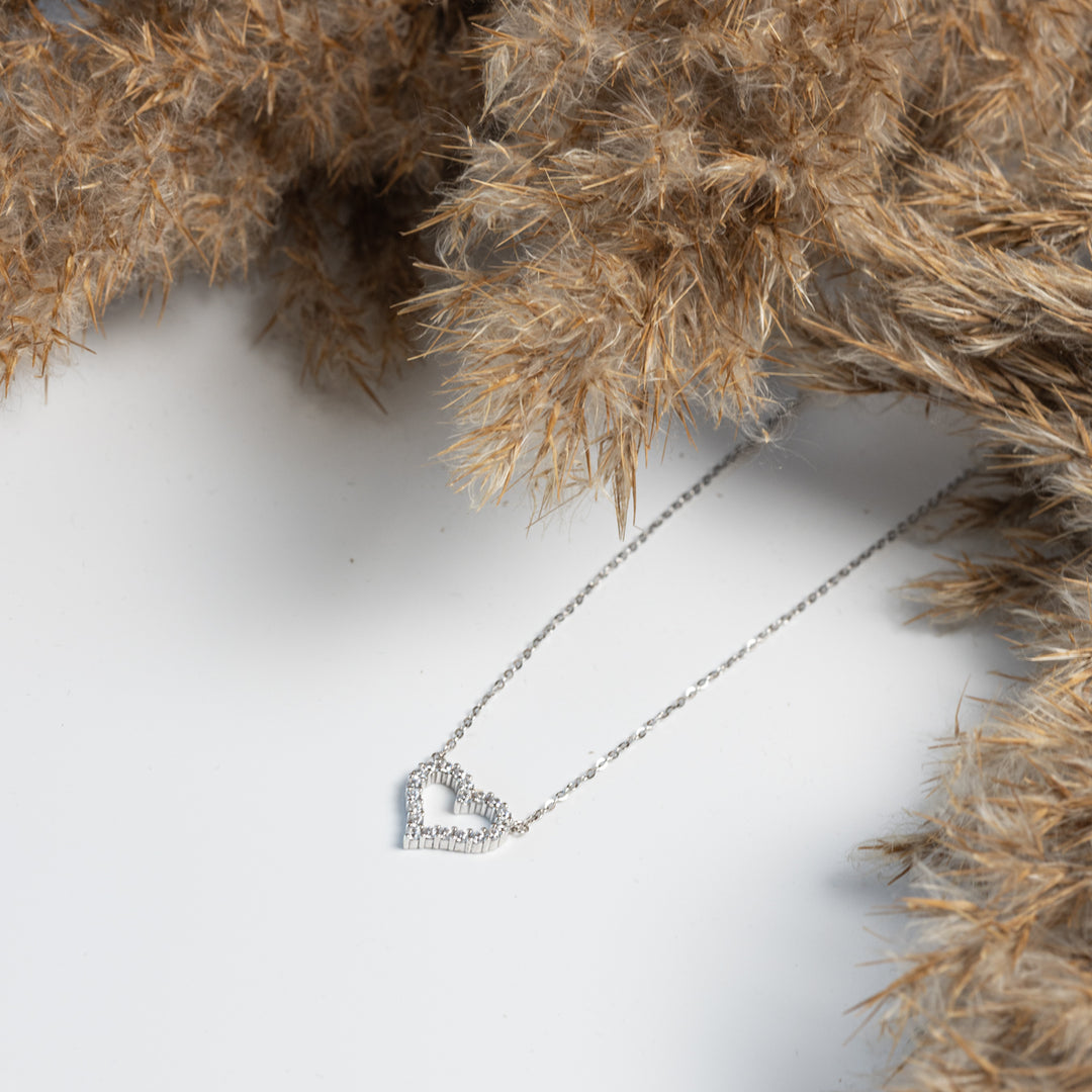 Дамско сребърно колие с висулка сърце. Senso SIlver