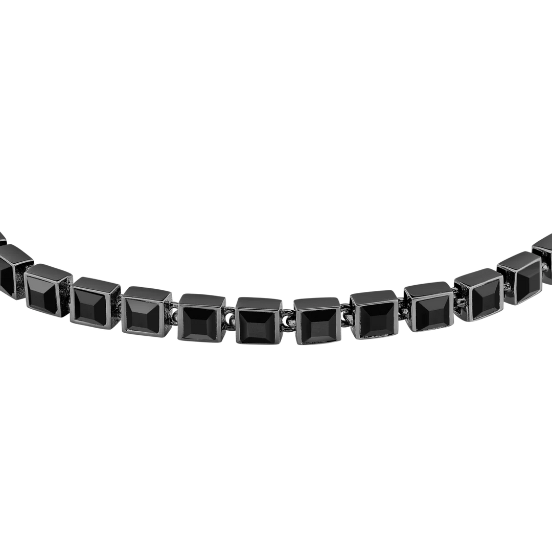 Дамска гривна Karl Lagerfeld Crystals, детайлен изглед на черните квадратни кристали в черни касети – модел KLAYC26