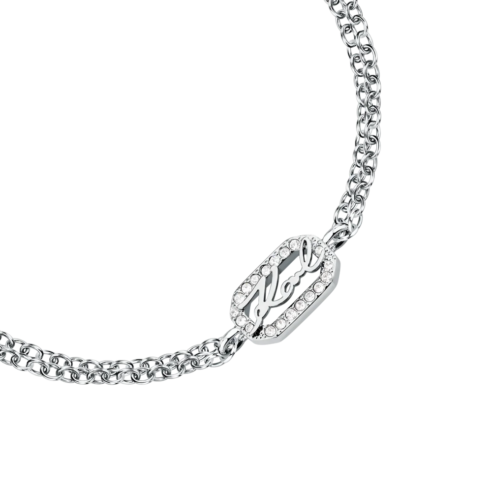 Дамска гривна Karl Lagerfeld Crystals, детайлен изглед на правоъгълния елемент с надпис Karl и бели кристали – модел KLAYC33