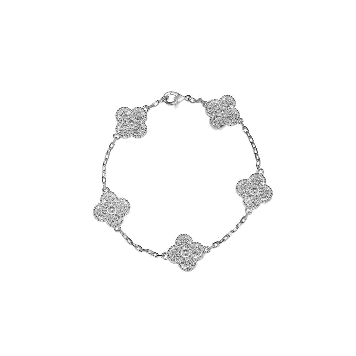 Елегантна сребърна дамска гривна с пет детелини. Размер 19 см.