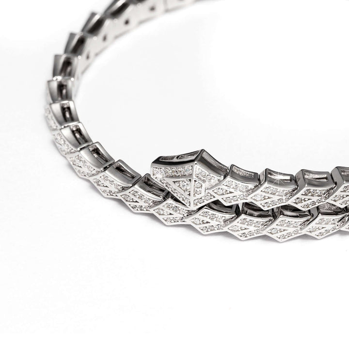 Дамска твърда гривна изработена от сребро със змийски акцент.  Senso Silver