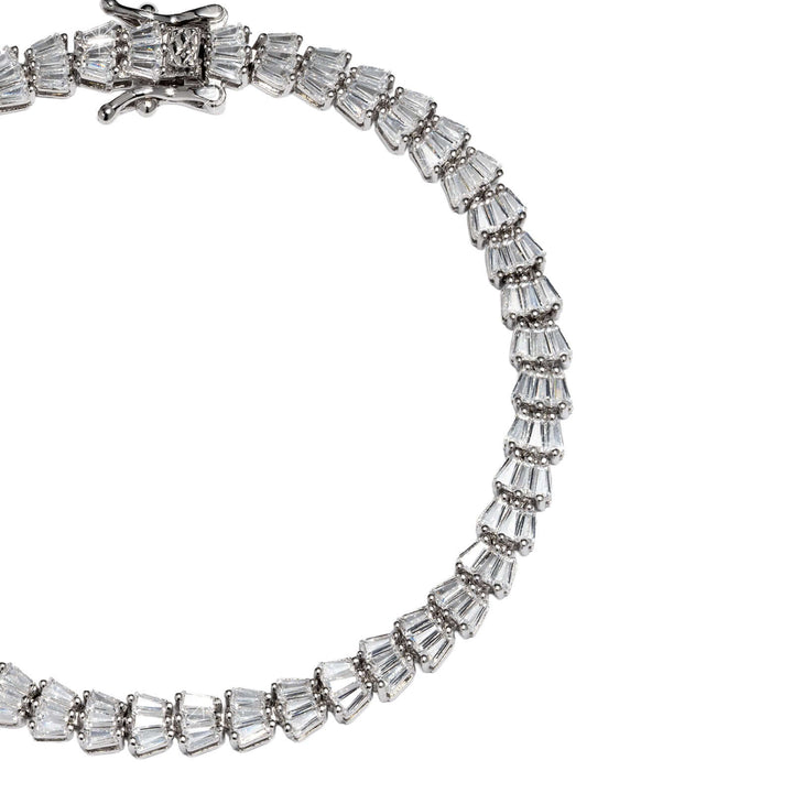 Дамска сребърна тенис гривна с фино инкрустирани циркони. Размер 18 см. Senso Silver