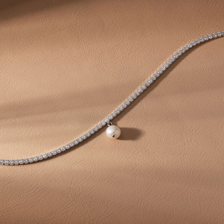 Нежна дамска тенис гривна с перла и циркони. Morellato Perla SXU58