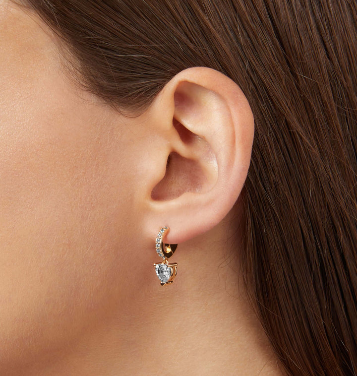 Дамски обеци със златно PVD покритие и циркони. Размер 1.8 см