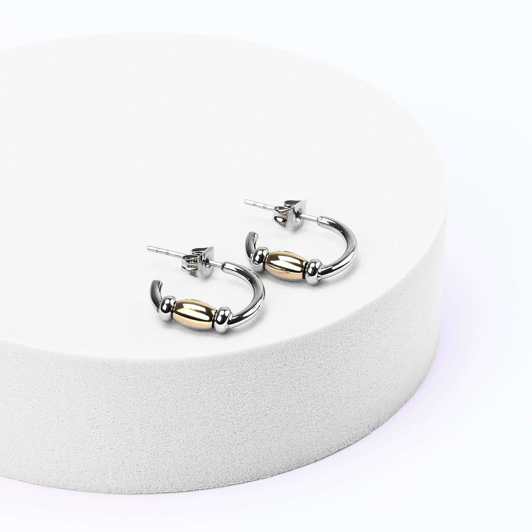 Дамски стилни обеци Morellato SAXQ13. С размер 17 мм  изработени от стомана със златисти елементи.