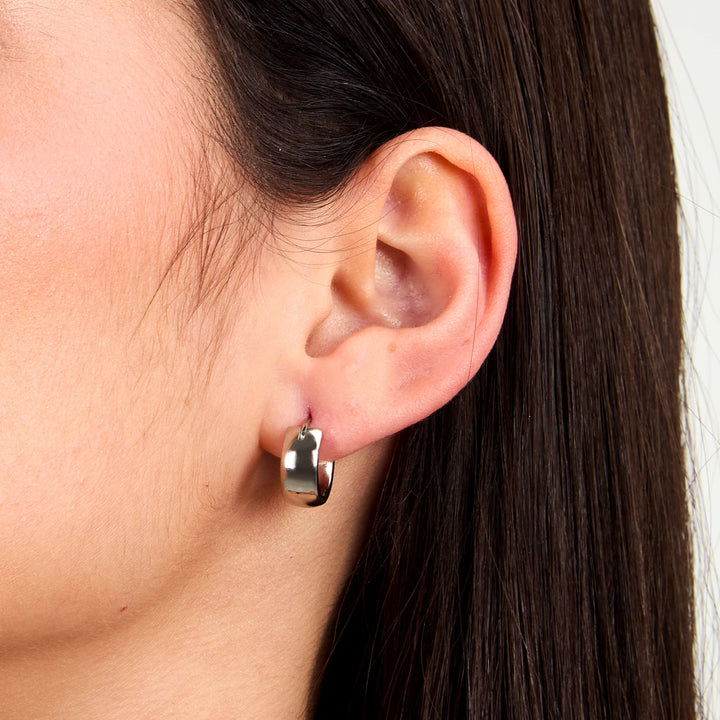 Нежни дамски обеци халки от колекцията Morellato Creole. Изработени от стомана. SAUP19. Размер 15 мм.