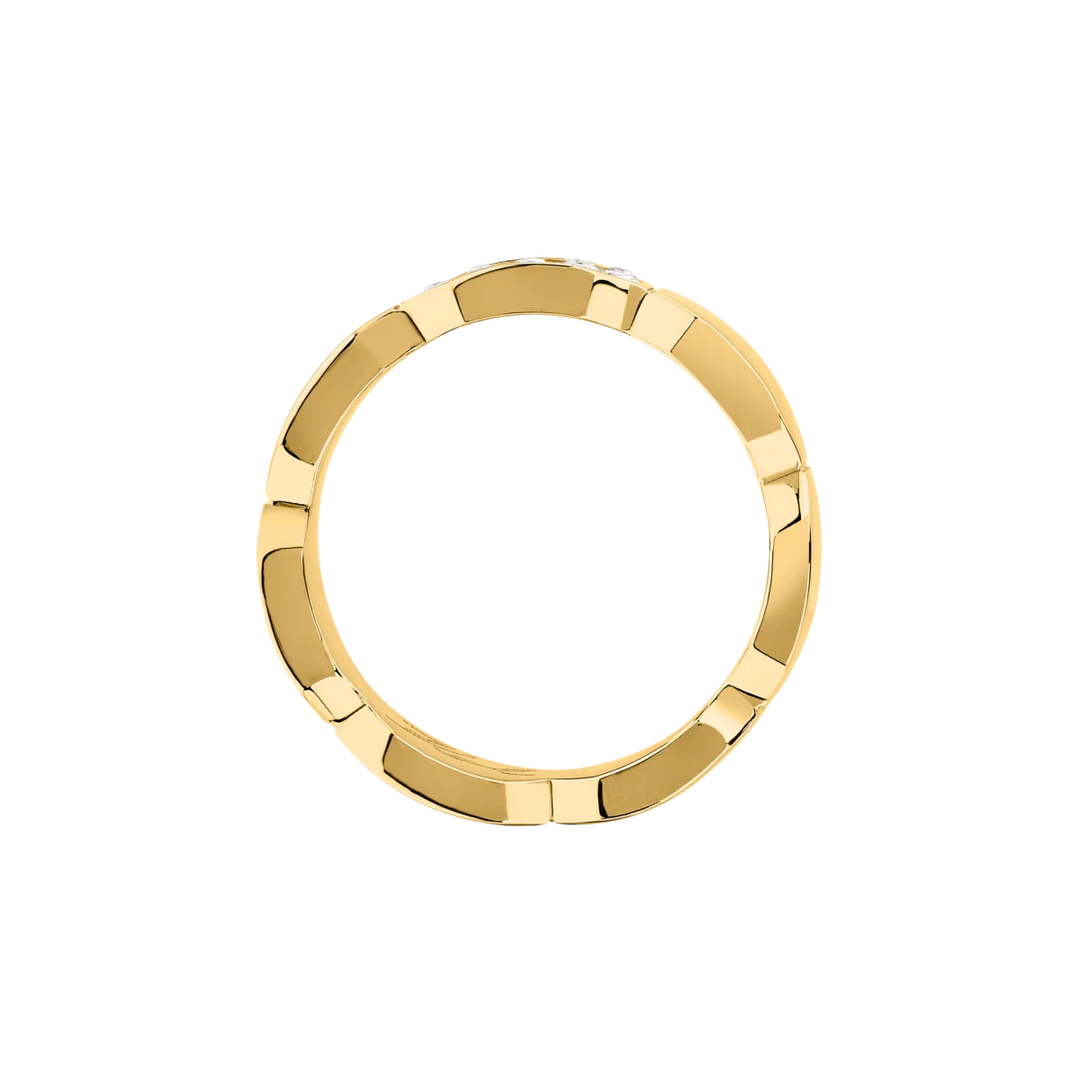Дамски пръстен Karl Lagerfeld Crystals, златиста стоманена халка с геометрични звена – модел KLAYC62012, изглед отгоре