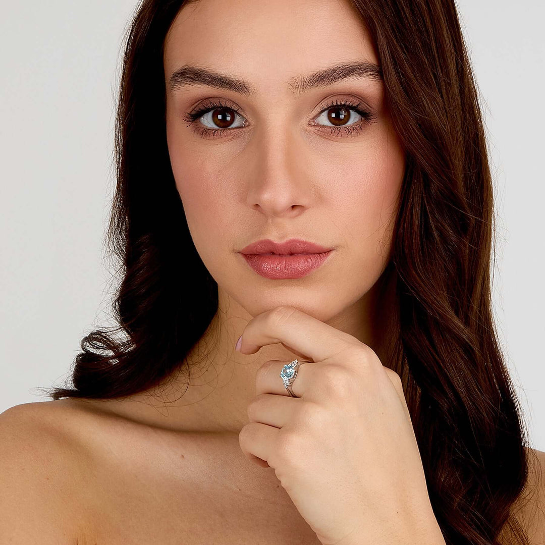 Нежен дамски сребърен пръстен Morellato Tesori, изработен от сребро 925 с инкрустирани циркони. SAIW295