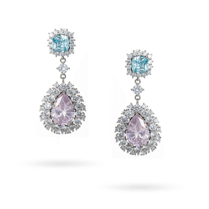 Впечатляващи сребърни обеци с инкрустирани циркони от Senso Silver.