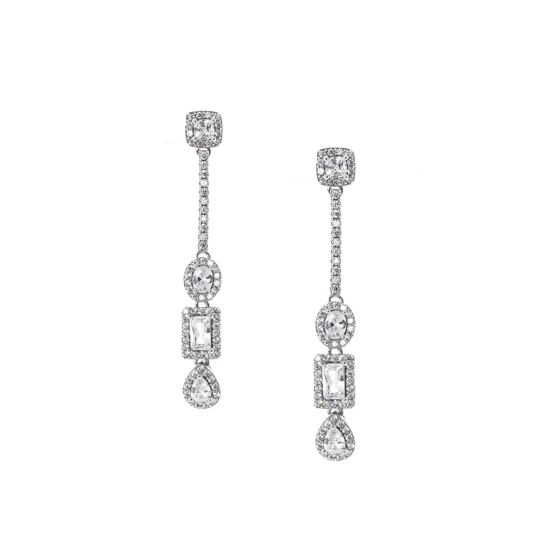 Дамски сребърни обеци висящи с нежно инкрустирани циркони.