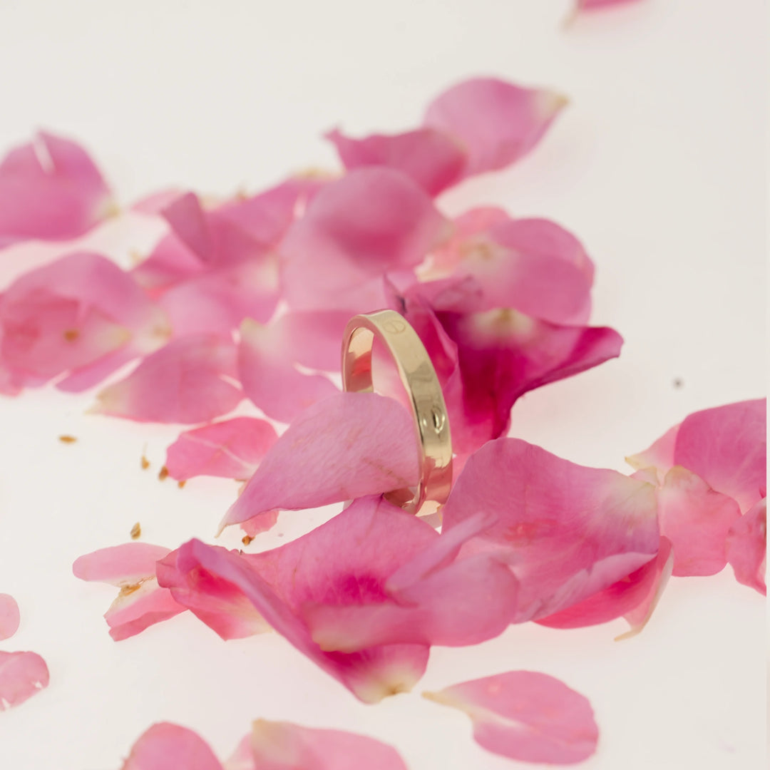 Дамски златен пръстен халка от злато 14к.