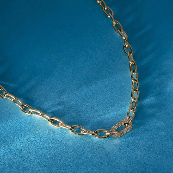 Дамско колие Morellato Intrecci от стомана със златно PVD покритие и циркони. SAZC02