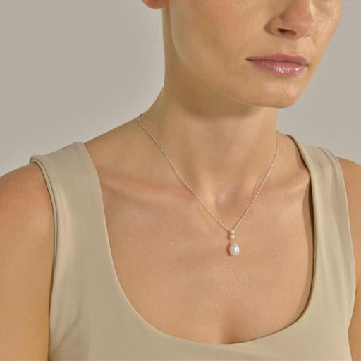 Дамско сребърно колие със сладководни перли. 272C0014