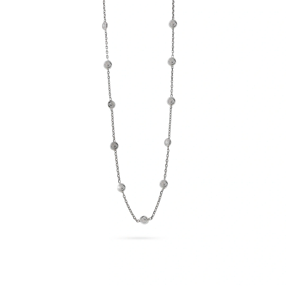 Дамско сребърно колие с циркони по цялата дължина.