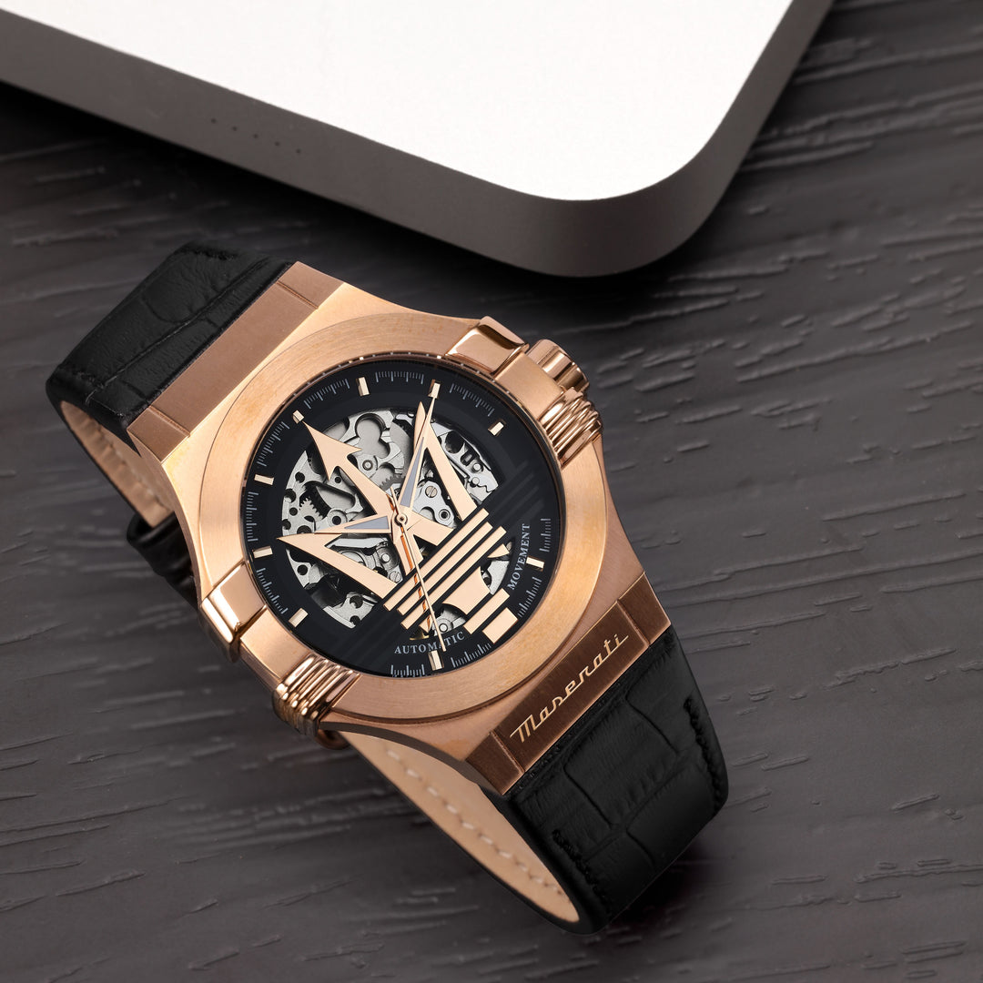 Стилен мъжки часовник Maserati с розово златно PVD покритие.