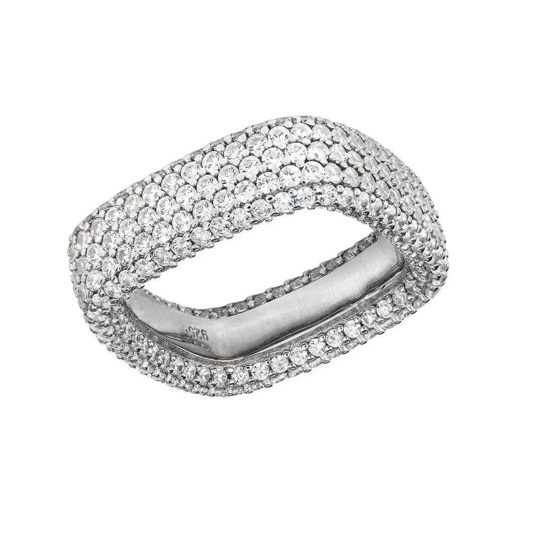 Модерен пръстен от сребро с pavé инкрустация и квадратна форма