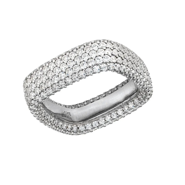 Модерен пръстен от сребро с pavé инкрустация и квадратна форма