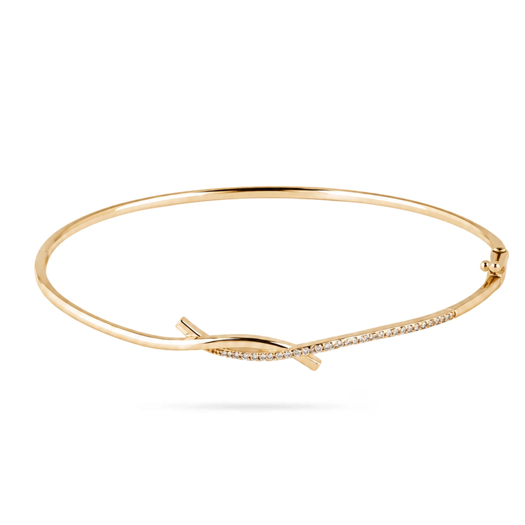 Твърда златна гривна с преплетен дизайн от жълто злато 14K Senso Gold DB2630 на бял фон