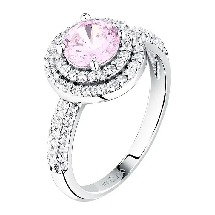 Сребърен пръстен 925 с родиево покритие, розов централен циркон и бели ореоли – студиен кадър отпред.