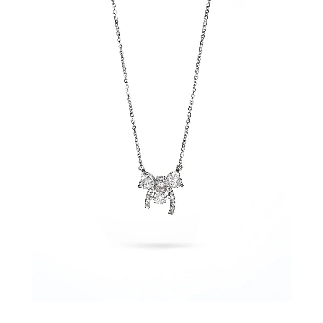 Колие от сребро с родиево покритие и панделка с блестящи циркони