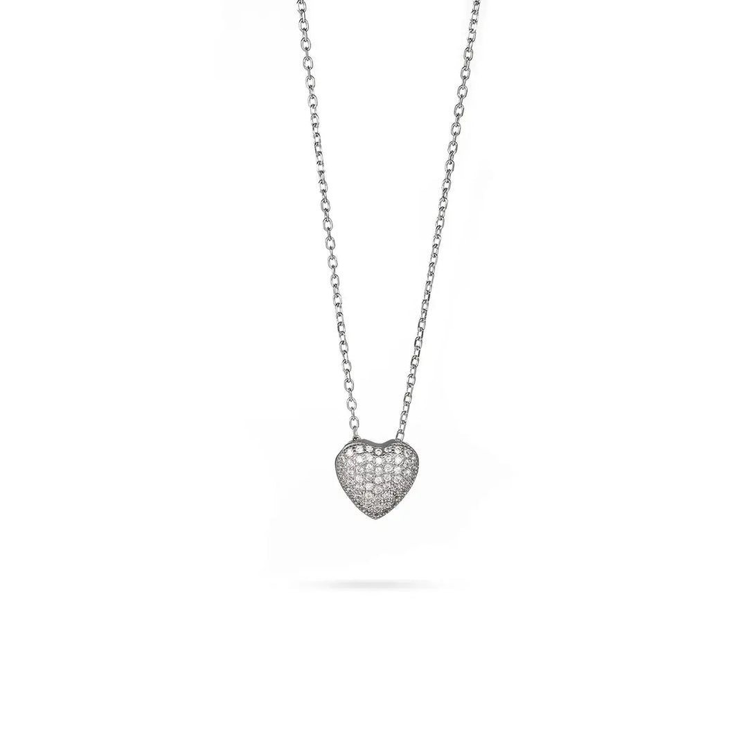 Колие с родиево покритие и висулка сърце с циркони – блясък и символика
