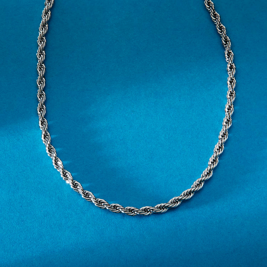 неръждаема стомана, дамско колие на цветен фон, Morellato, стилова сцена (lifestyle)